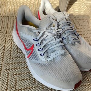 Nike White and Red Running Shoes